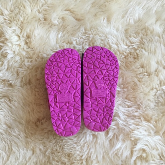 GIRLS SLIPPERS - Picture 7 of 8